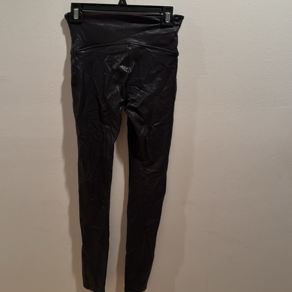 Spanx Faux Leather Leggings Black Medium - Picture 6 of 6